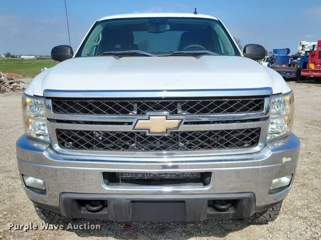 Image of Chevrolet 2500HD equipment image 1