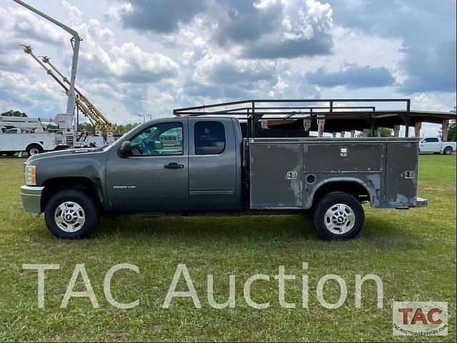 Image of Chevrolet 2500HD equipment image 1