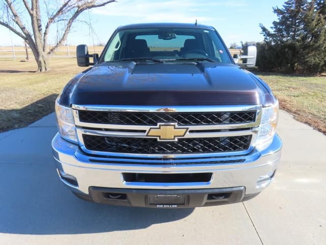 Image of Chevrolet 2500HD equipment image 2