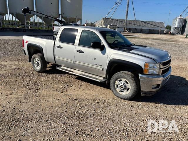 Image of Chevrolet 2500HD equipment image 1