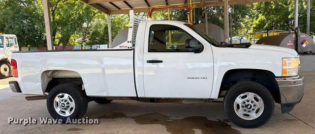 Image of Chevrolet 2500HD equipment image 3