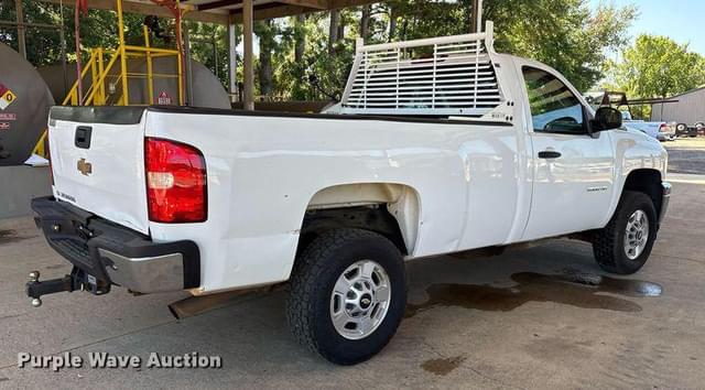 Image of Chevrolet 2500HD equipment image 4