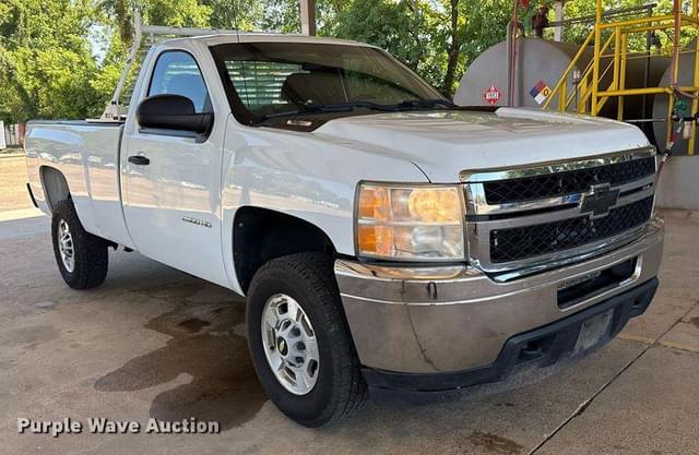 Image of Chevrolet 2500HD equipment image 2