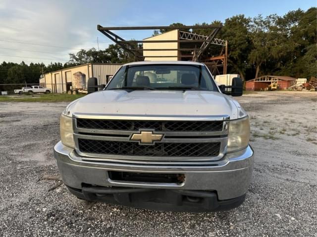 Image of Chevrolet 2500HD equipment image 2
