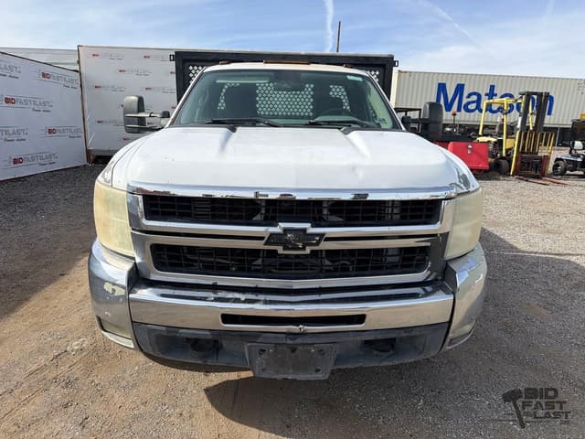 Image of Chevrolet 3500 equipment image 1