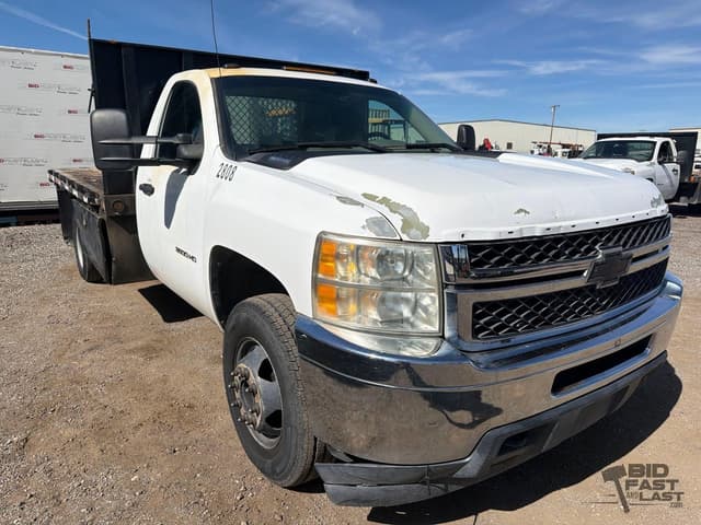 Image of Chevrolet 3500HD equipment image 2