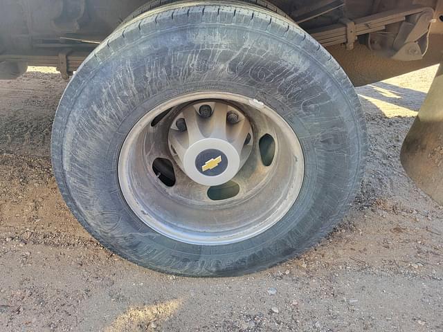 Thumbnail image Chevrolet 3500HD 24