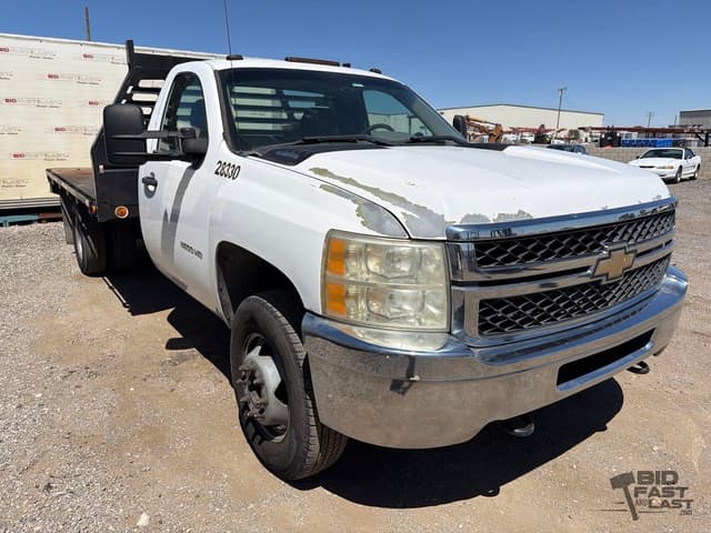 Image of Chevrolet 3500HD equipment image 2