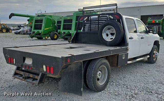 Image of Chevrolet 3500HD equipment image 4