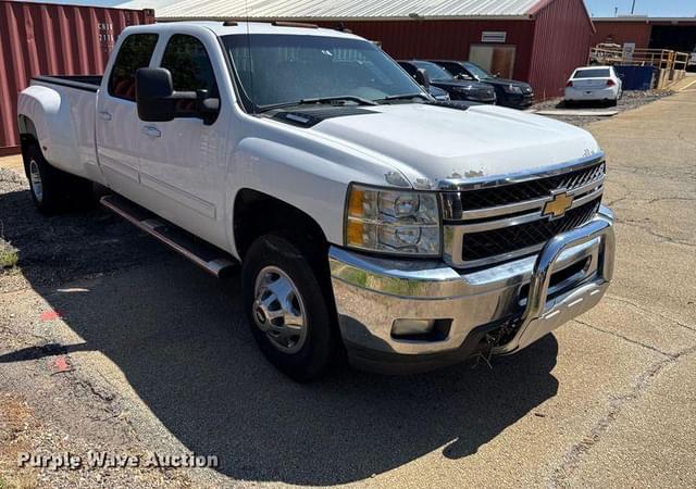 Image of Chevrolet 3500HD equipment image 2