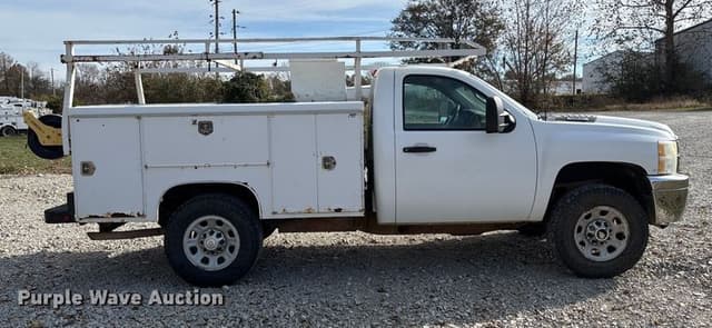 Image of Chevrolet 3500HD equipment image 3