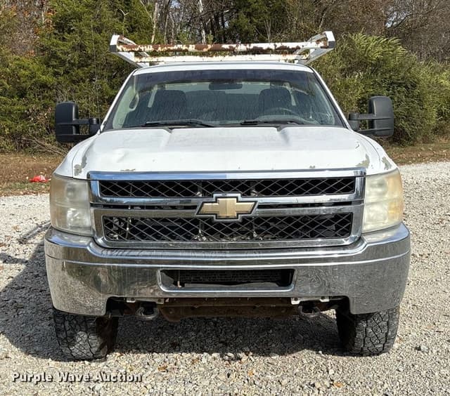 Image of Chevrolet 3500HD equipment image 1