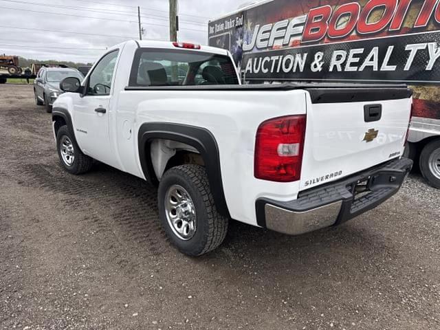 Image of Chevrolet Silverado equipment image 1