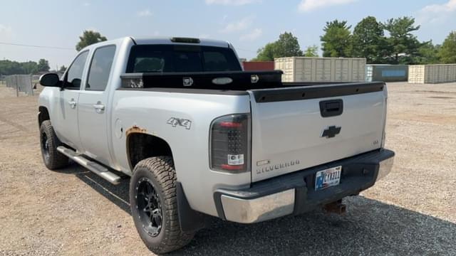 Image of Chevrolet 1500 equipment image 2