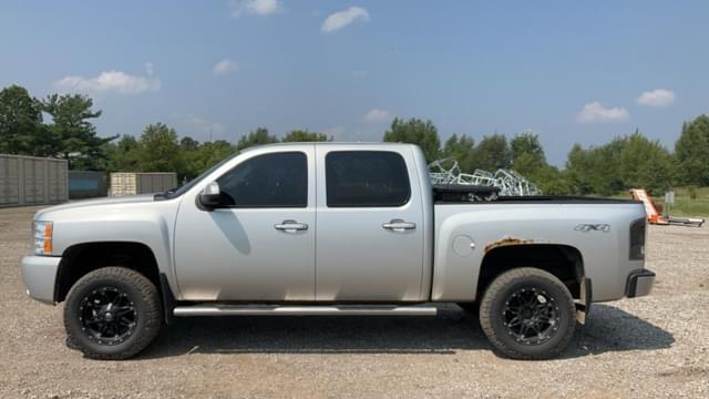 Image of Chevrolet 1500 equipment image 1