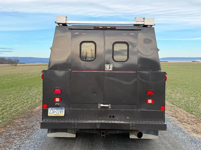 Image of Chevrolet Silverado equipment image 2