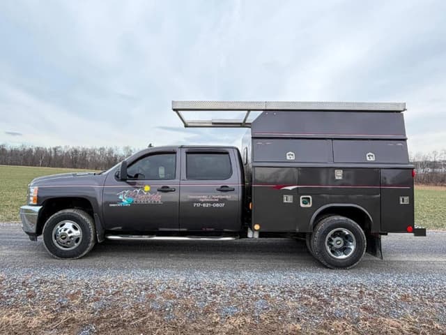 Image of Chevrolet Silverado equipment image 1