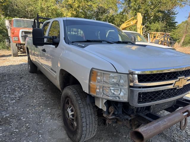 Image of Chevrolet 2500HD equipment image 3