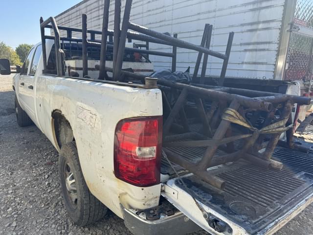 Image of Chevrolet 2500HD equipment image 4