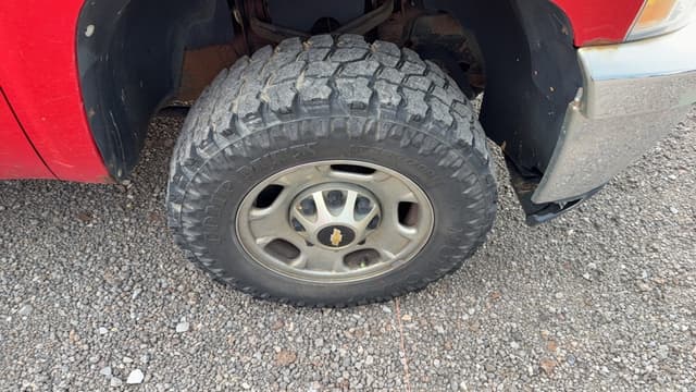 Image of Chevrolet 2500 equipment image 3