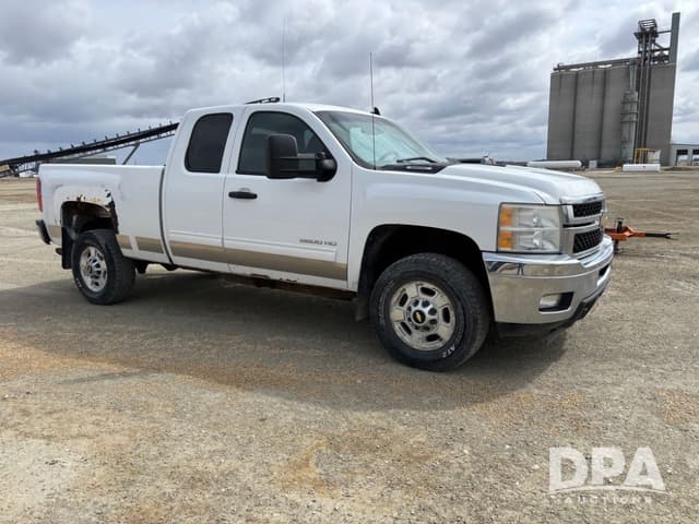 Image of Chevrolet 2500HD equipment image 1