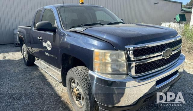 Image of Chevrolet 2500 equipment image 2