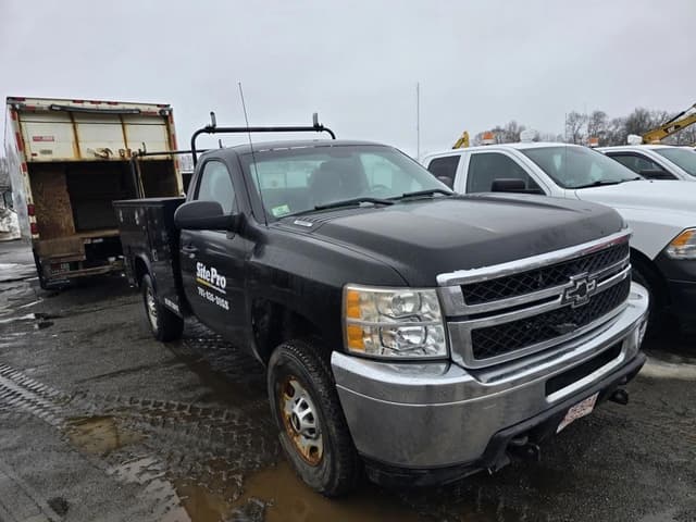 Image of Chevrolet 2500 equipment image 2