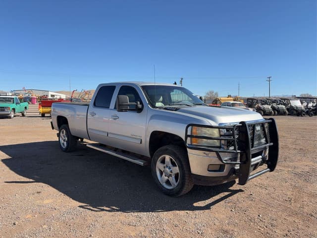 Image of Chevrolet 2500HD equipment image 2