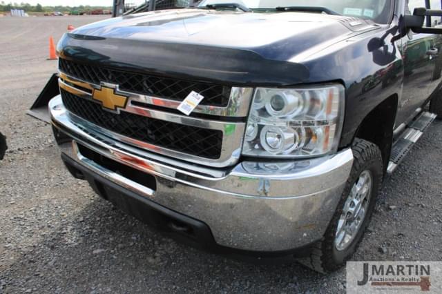 Image of Chevrolet 2500HD equipment image 4