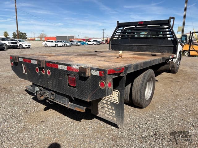 Image of Chevrolet 3500HD equipment image 4