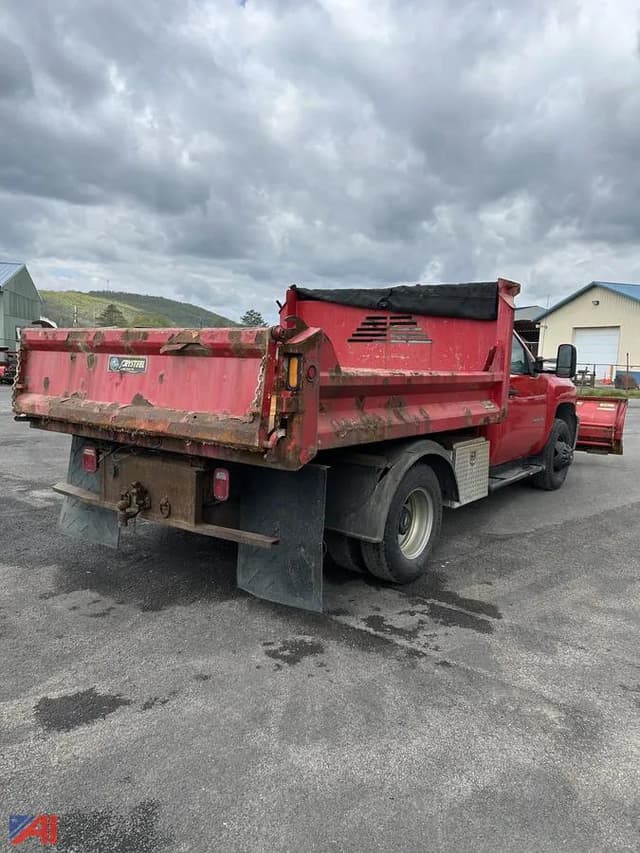 Image of Chevrolet 3500HD equipment image 4