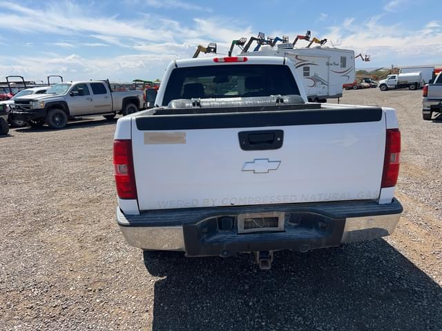 Image of Chevrolet Silverado equipment image 3