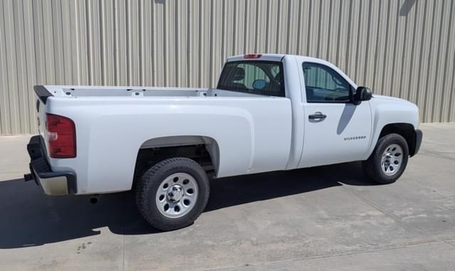 Image of Chevrolet C1500 equipment image 1