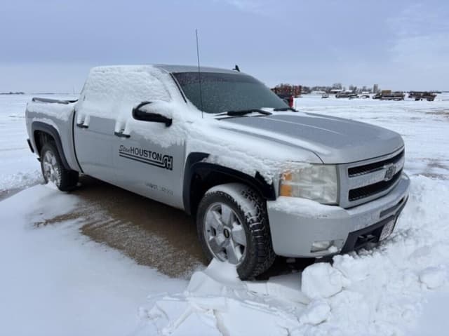 Image of Chevrolet K1500 equipment image 2