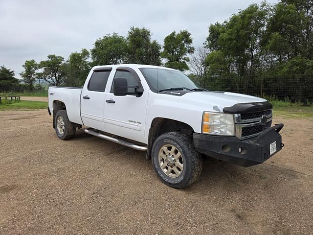 Image of Chevrolet 2500HD equipment image 1