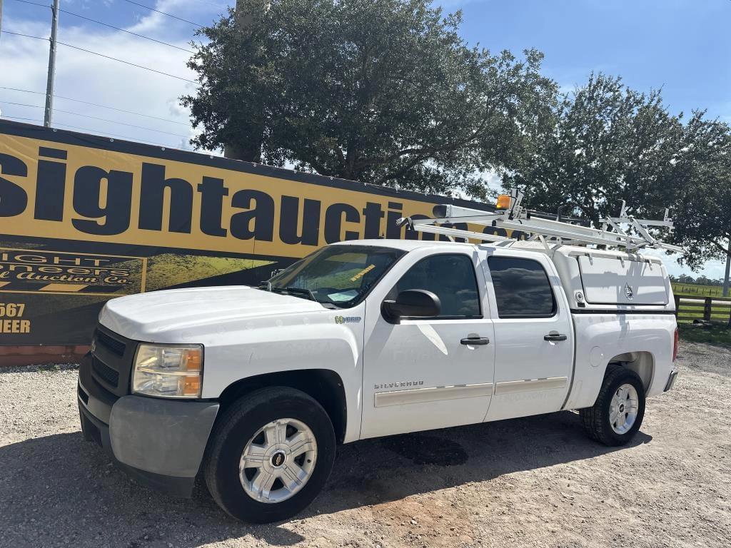 Image of Chevrolet Silverado Primary image