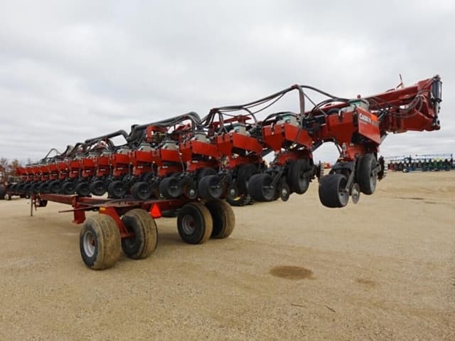 Image of Case IH 1240 equipment image 2