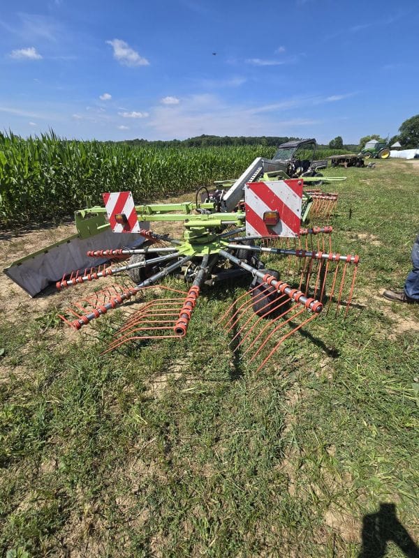 2011 CLAAS Liner 650T Equipment Image0