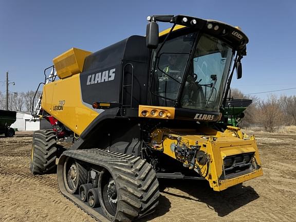 Image of CLAAS LEXION 740TT Primary image