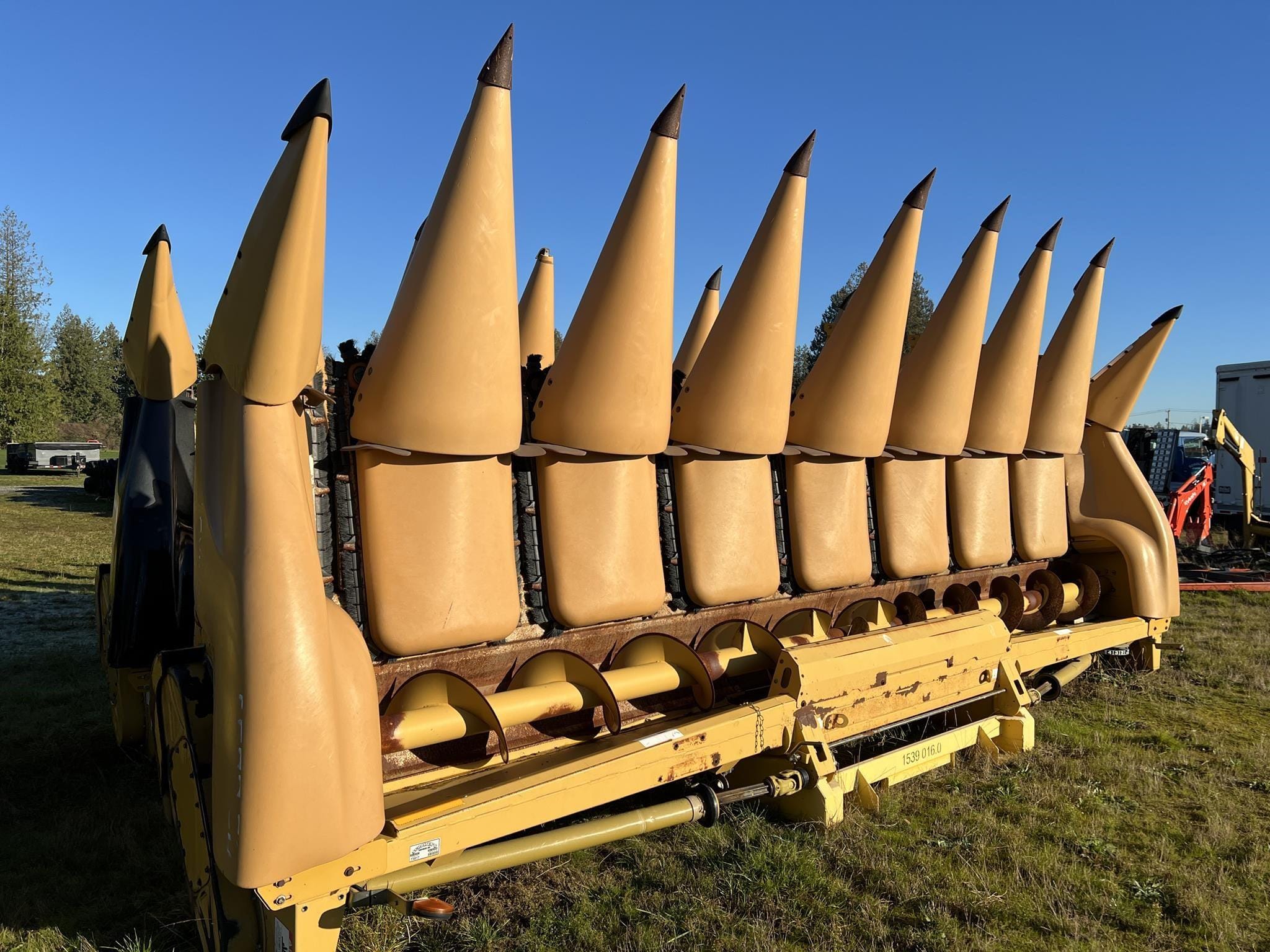 2011 CLAAS 8-30 Equipment Image0