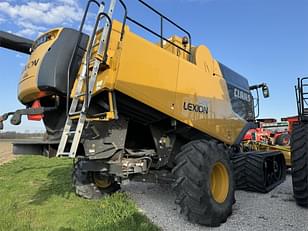 Main image CLAAS LEXION 740TT 42