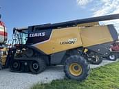 Thumbnail image CLAAS LEXION 740TT 45