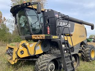 2011 CLAAS LEXION 740TT Equipment Image0