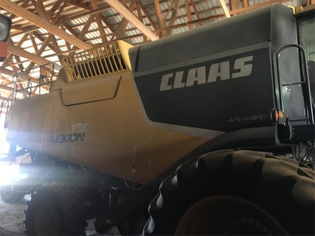 Image of CLAAS LEXION 750 equipment image 2