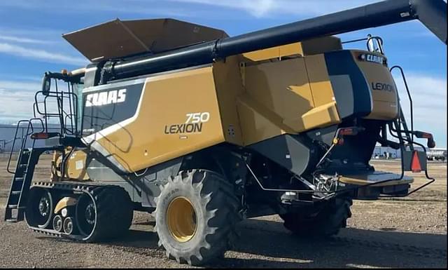 Image of CLAAS LEXION 750TT equipment image 4