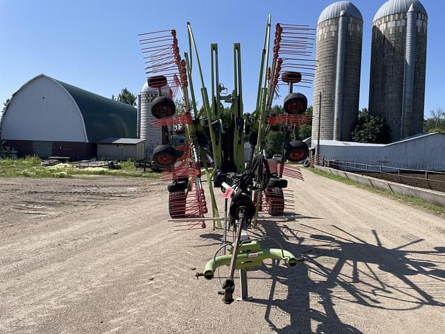 Image of CLAAS Liner 2900 equipment image 1