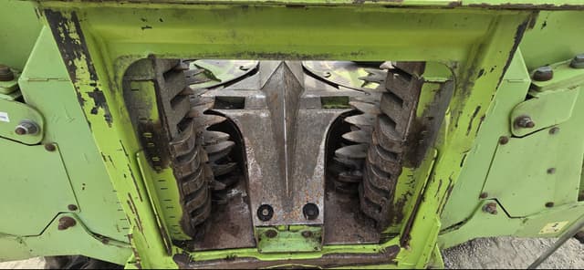 Image of CLAAS Orbis 600 equipment image 3