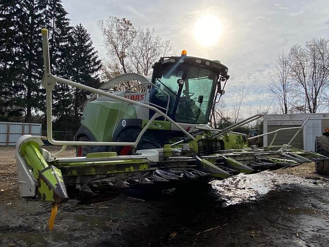 Image of CLAAS Orbis 900 equipment image 2