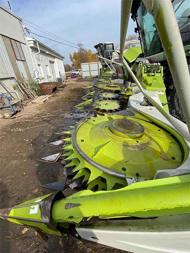 Image of CLAAS Orbis 900 equipment image 3