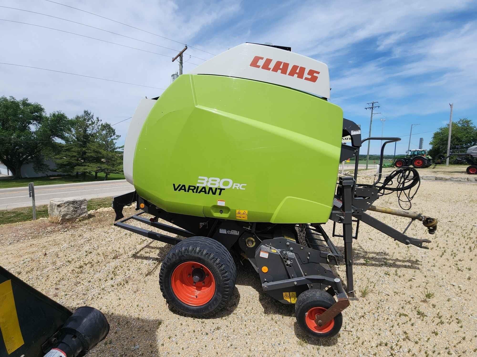 2011 CLAAS 380RC Variant Equipment Image0